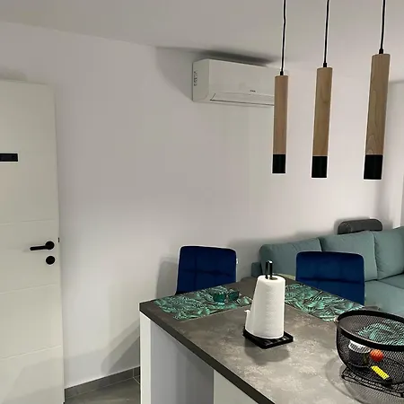 Apartman Vali *