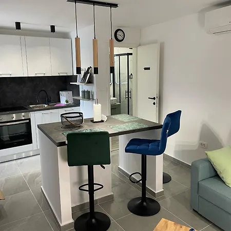 Vali Apartman *