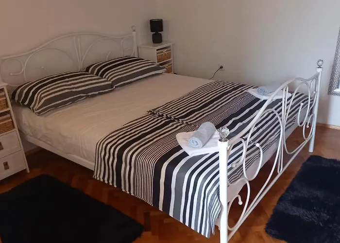 Apartment Vali Baška